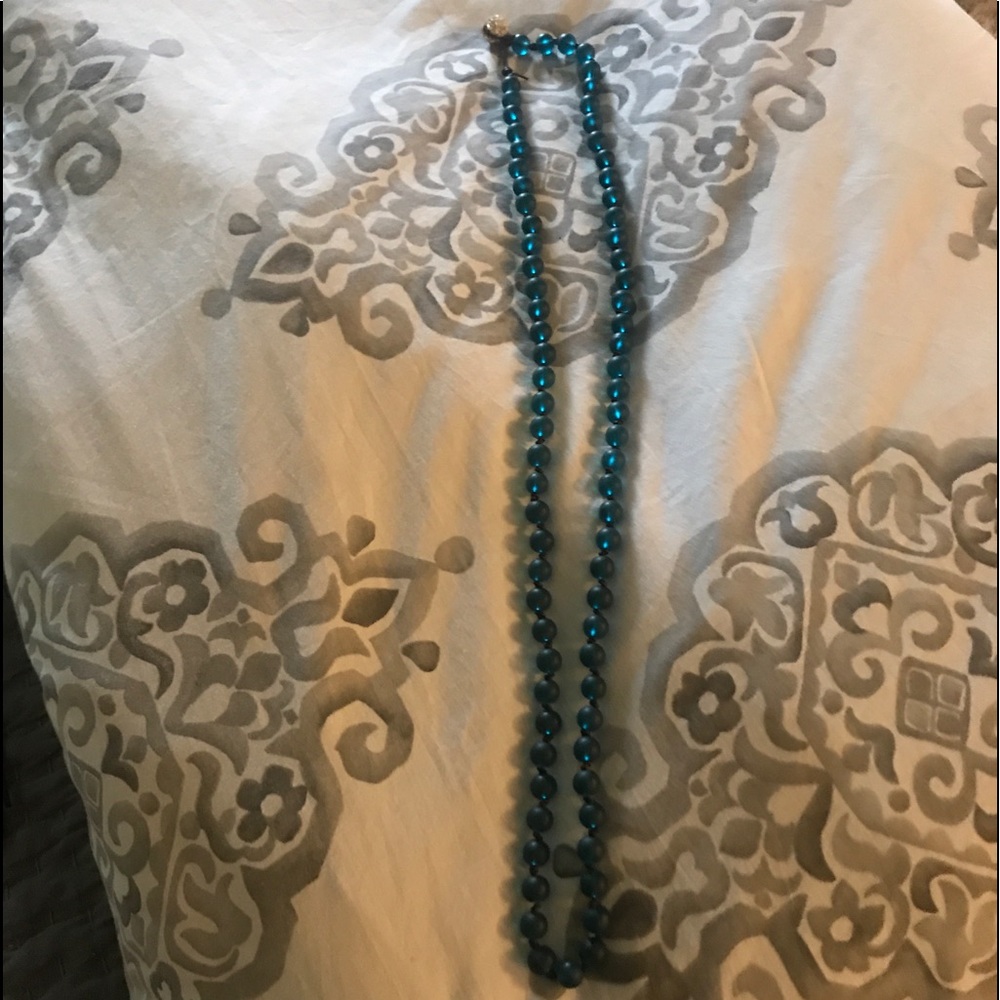 Gorgeous blue beaded necklace